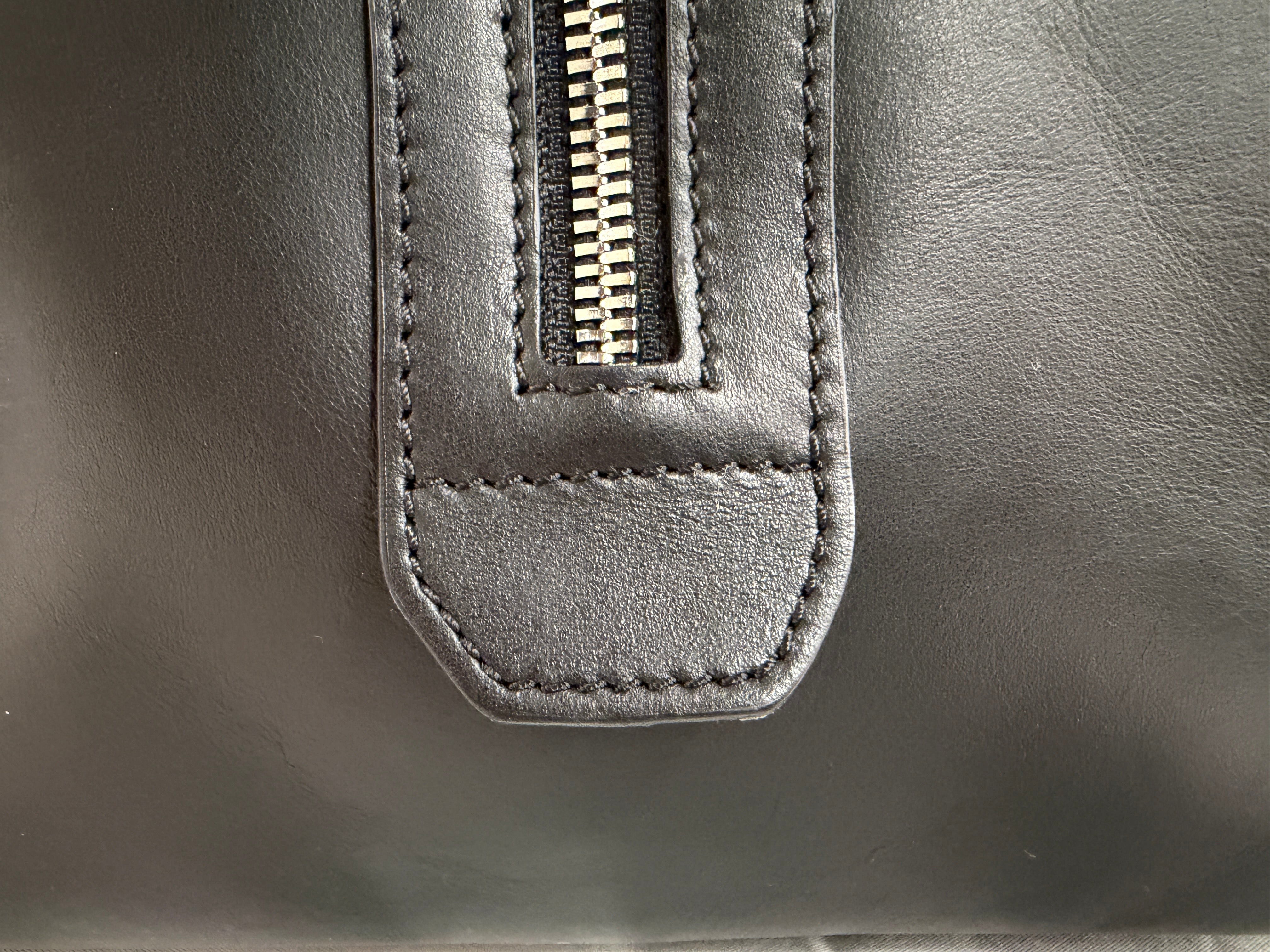 Bentley Overnight Bag LIKE NEW TitchAuto