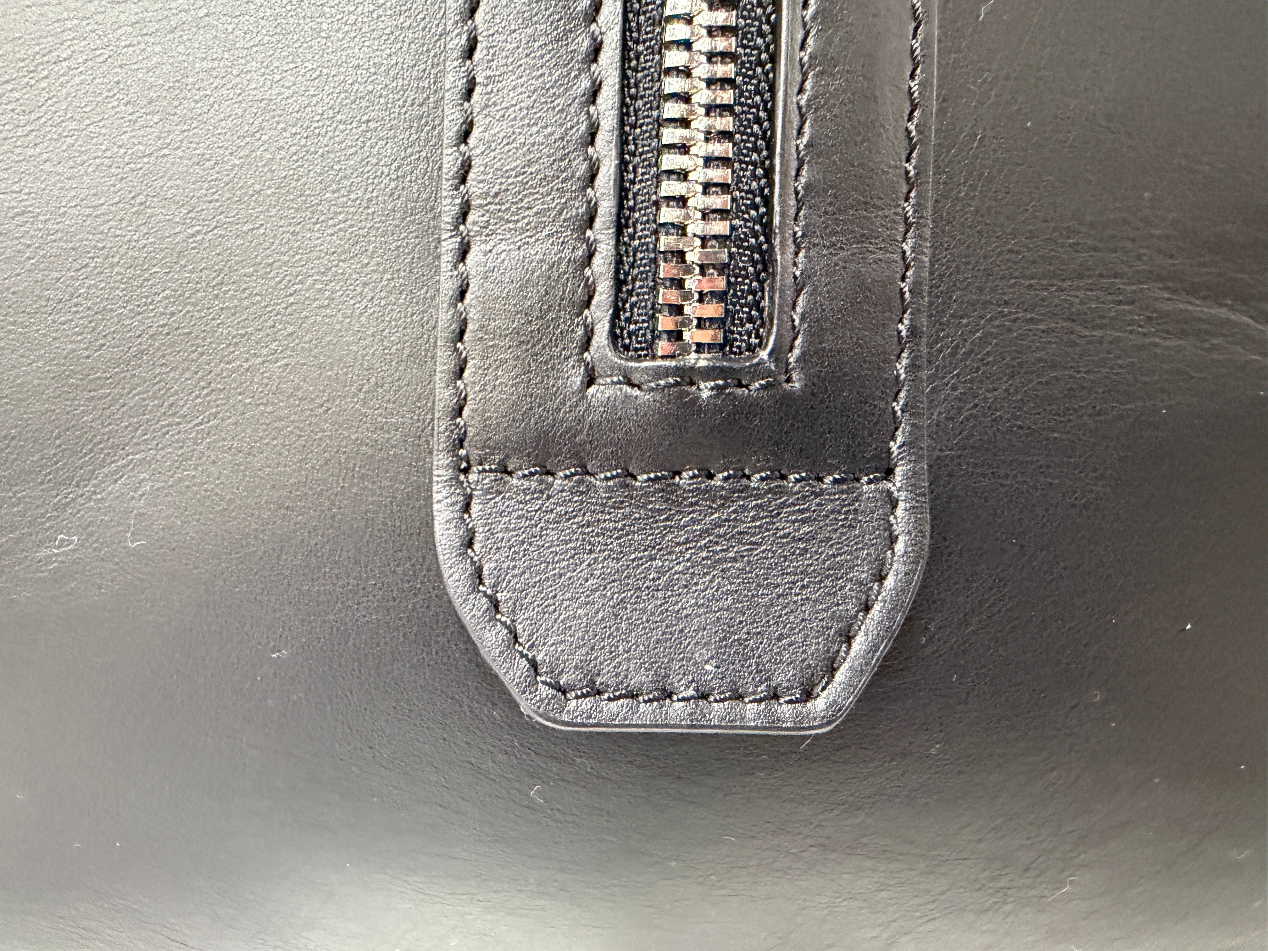 Bentley Overnight Bag LIKE NEW TitchAuto