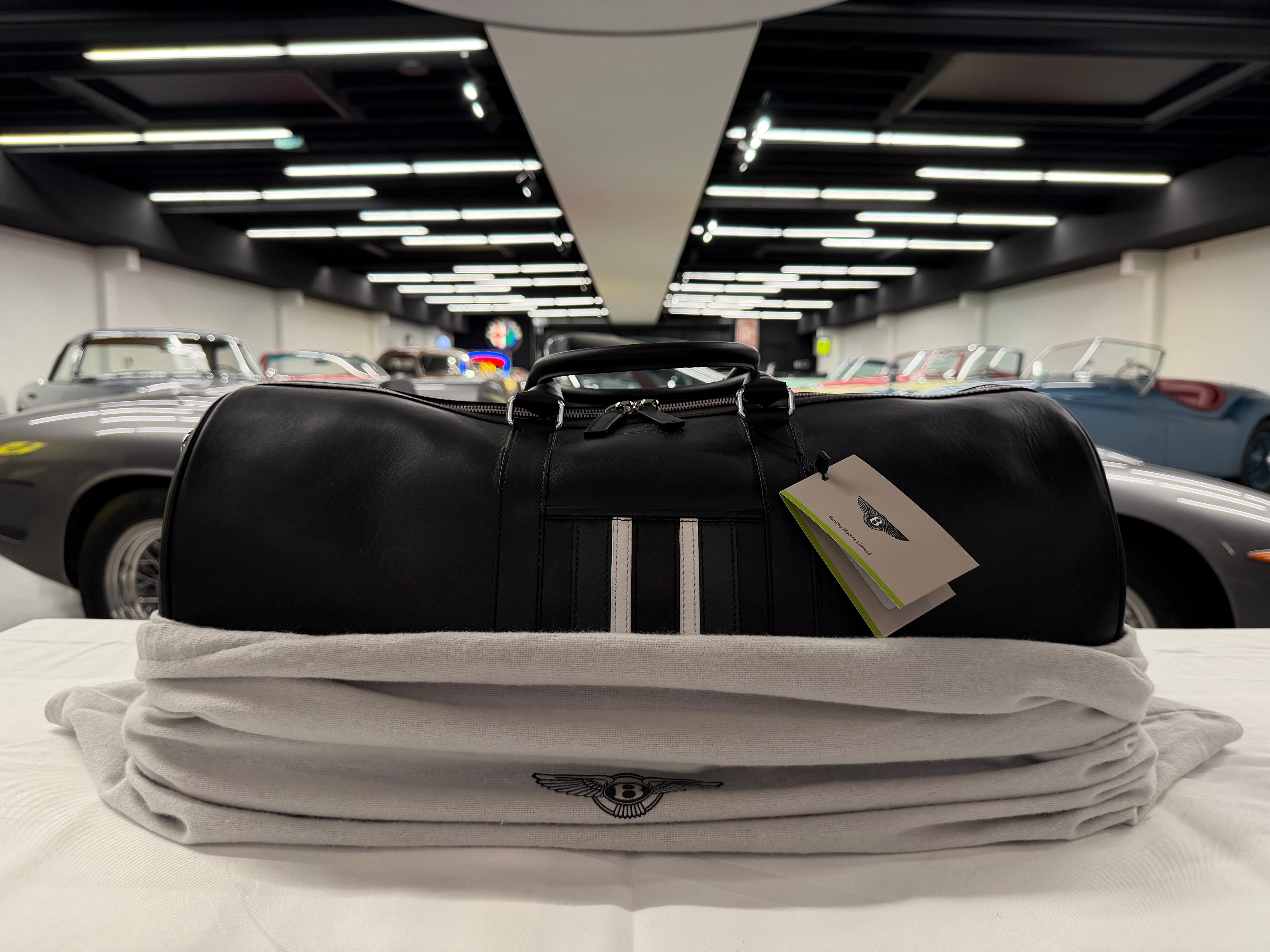 Bentley Overnight Bag LIKE NEW TitchAuto