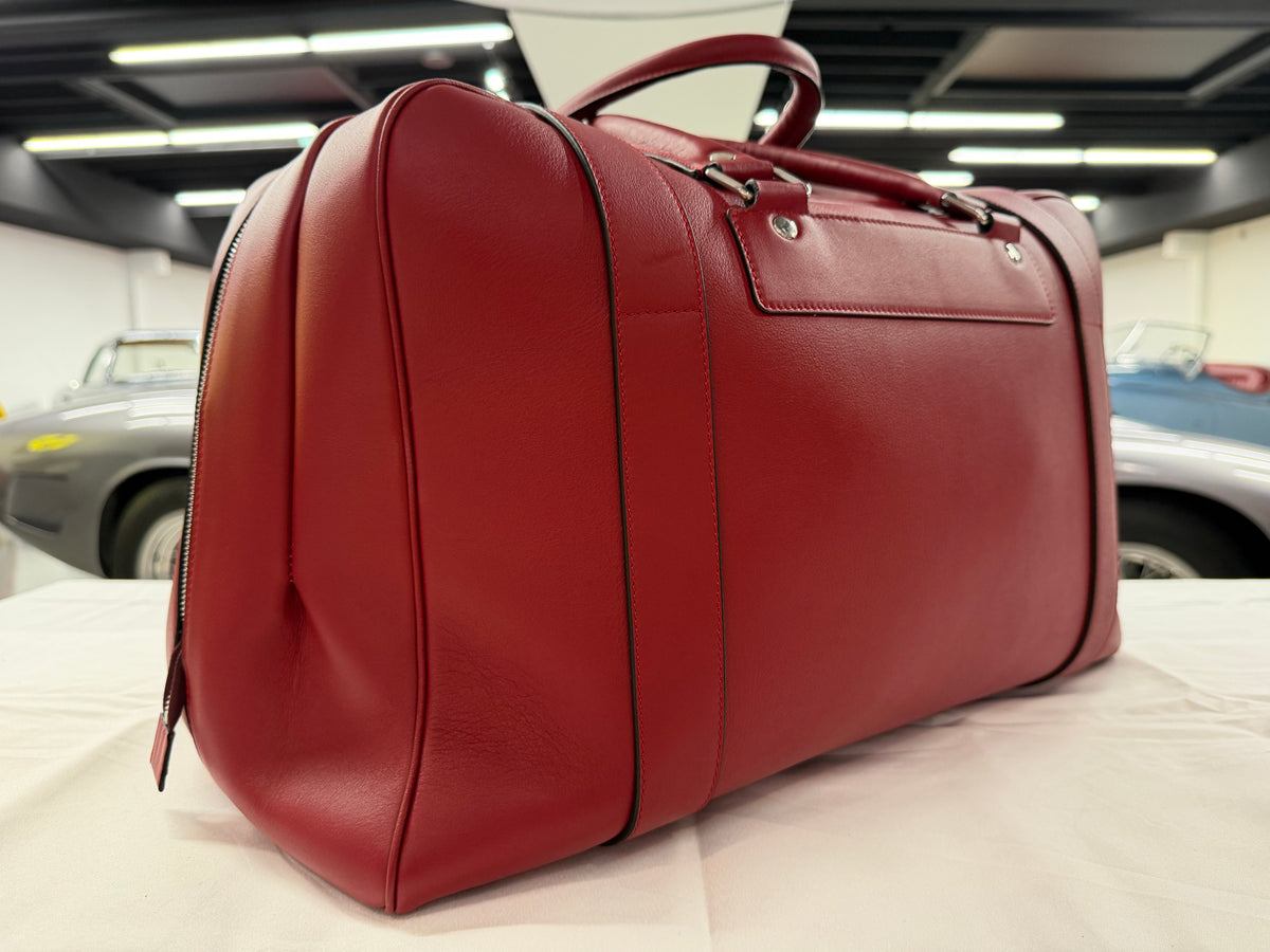 Connolly USED Red Sports Grip Bag with Badges TitchAuto