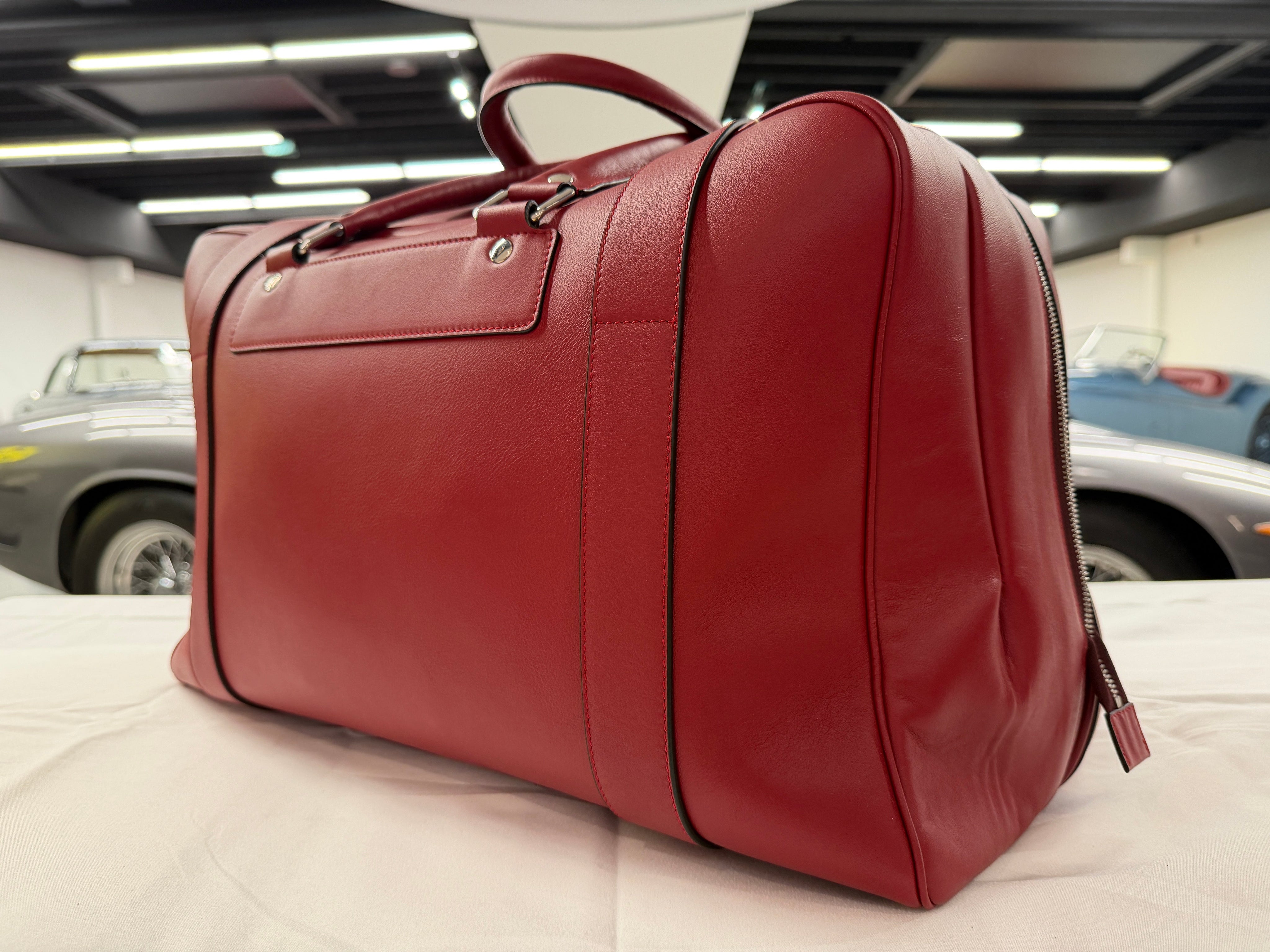 Connolly USED Red Sports Grip Bag with Badges TitchAuto