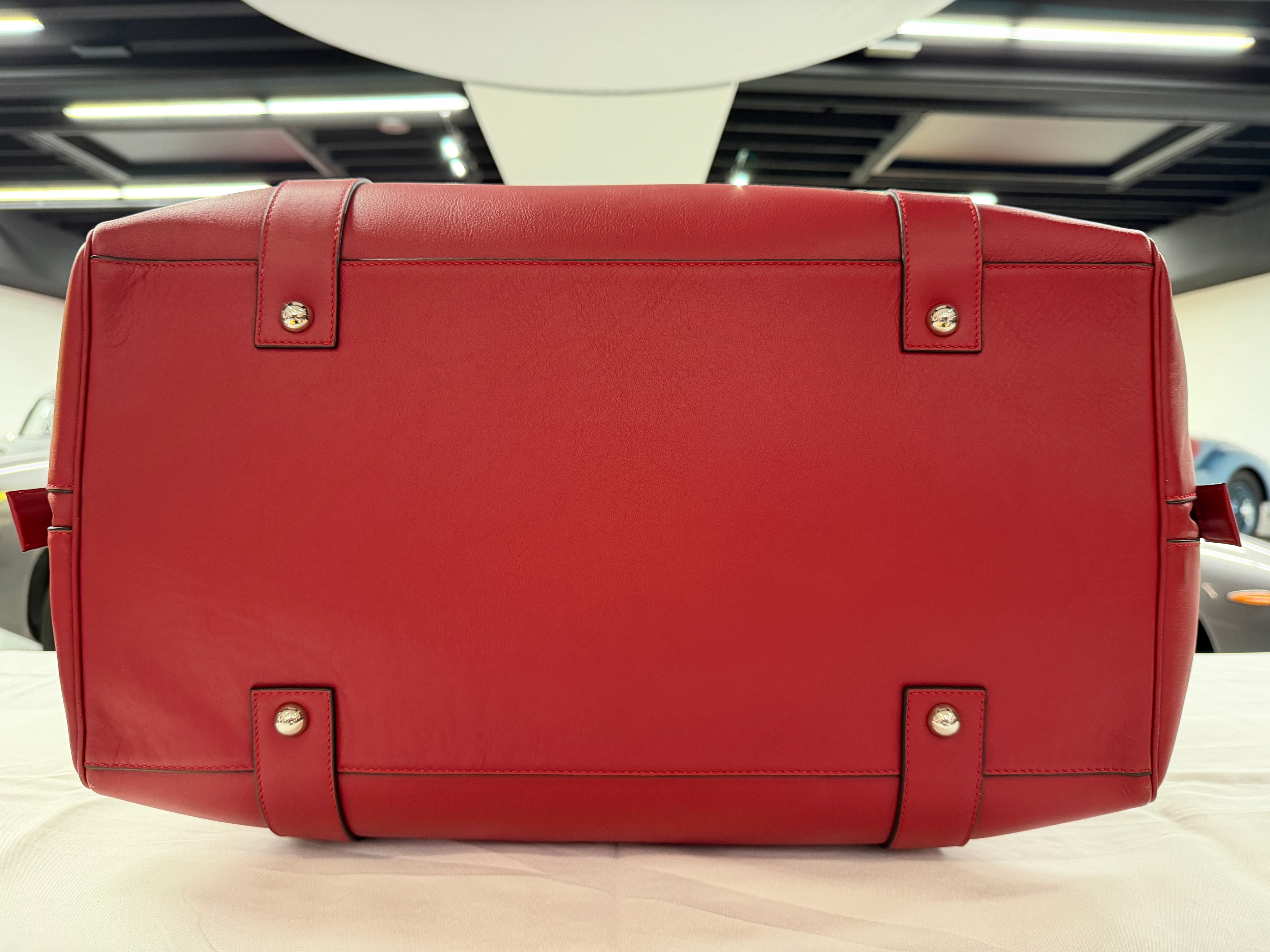 Connolly USED Red Sports Grip Bag with Badges TitchAuto