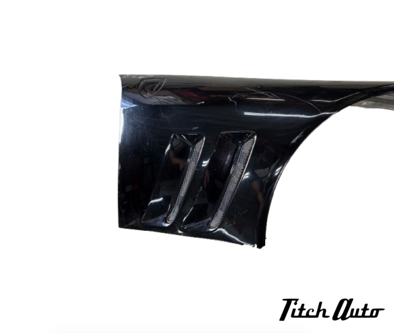 Ferrari 550 / 575 USED RH and LH Front Fenders & Rocker Covers TitchAuto