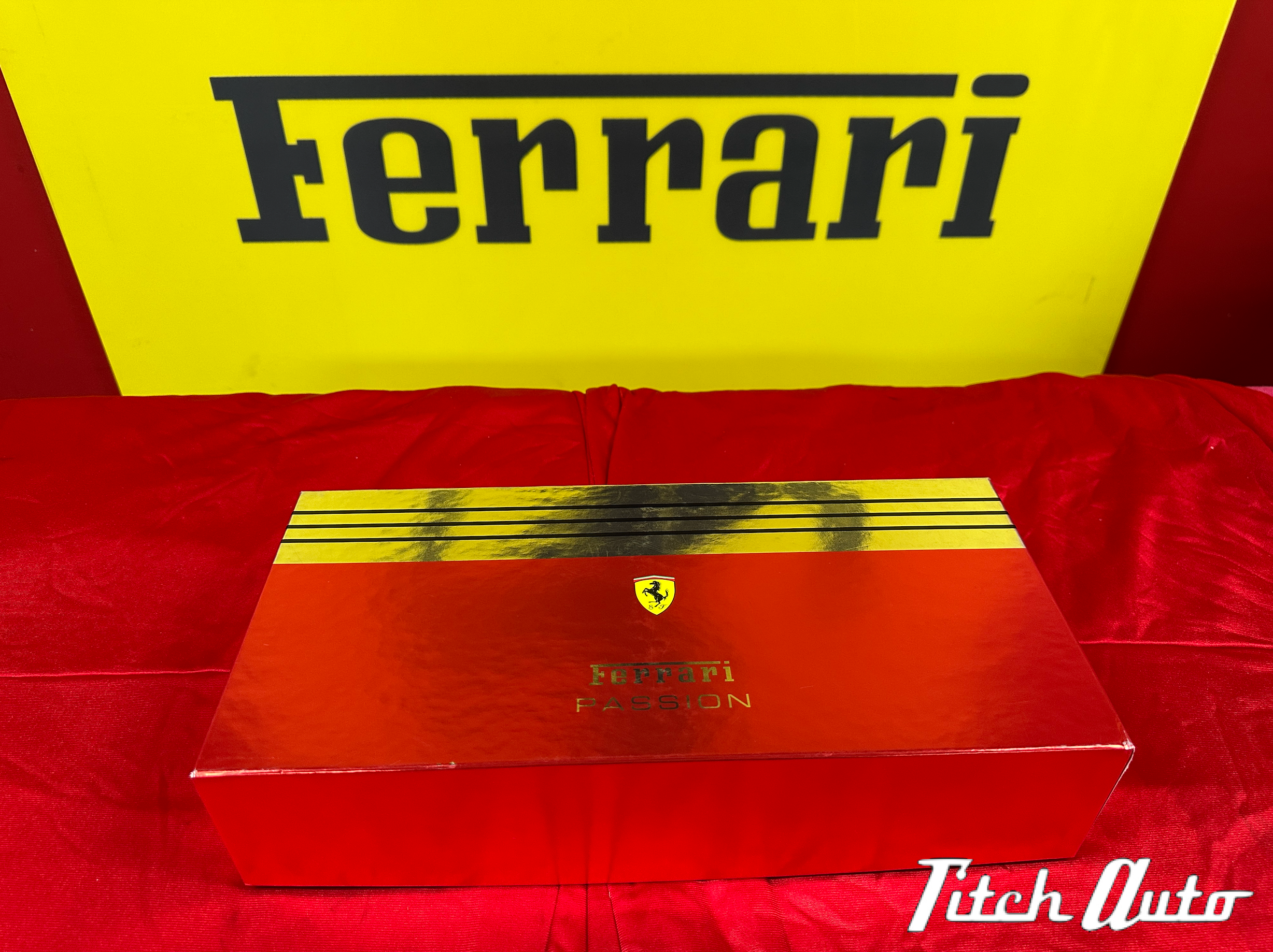 Ferrari Passion USED Frgrance set + 1/18th Ferrari 250 LM TitchAuto