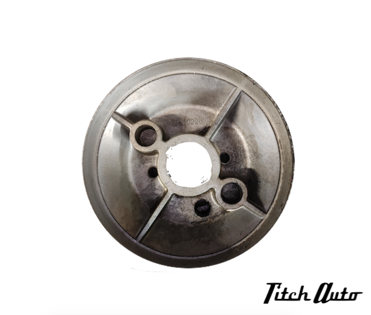 Ferrari 308 GTSi USED Steering Hub - TitchAuto