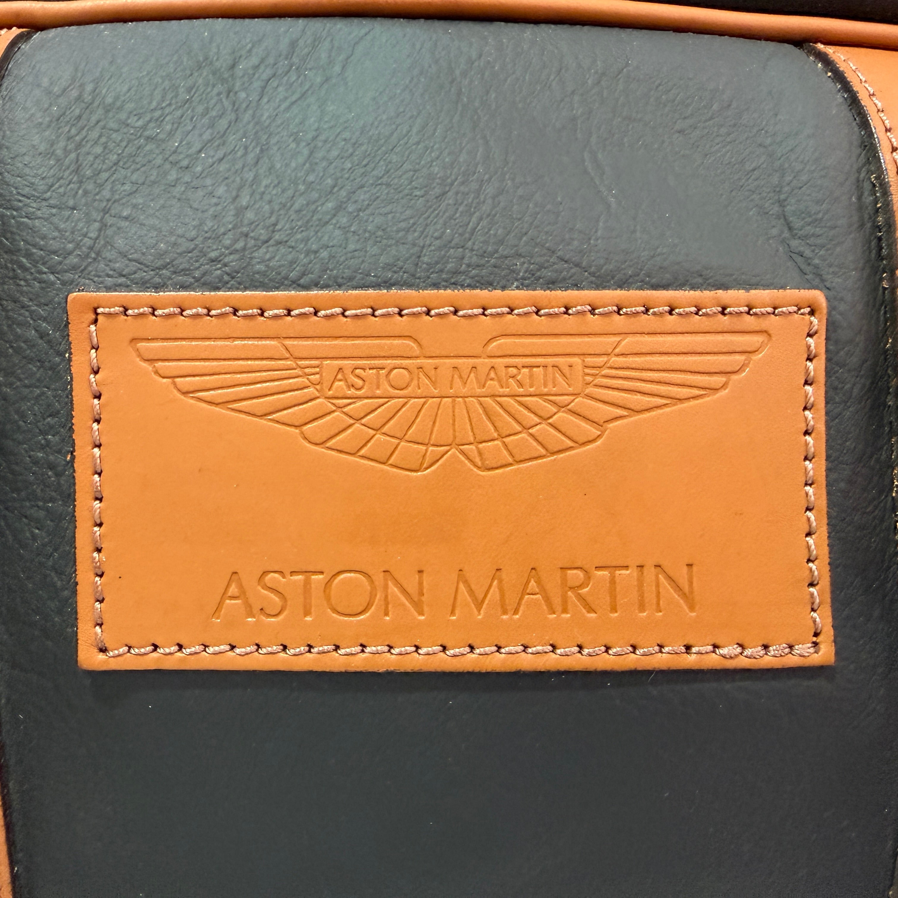 Q By Aston Martin Luggage Small Holdall LIKE NEW TitchAuto